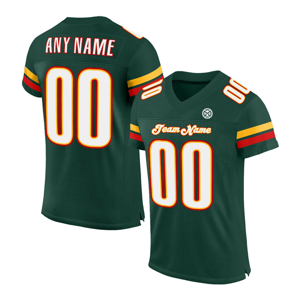 New Design Wholesale Men Custom Made Sublimated Football Uniform